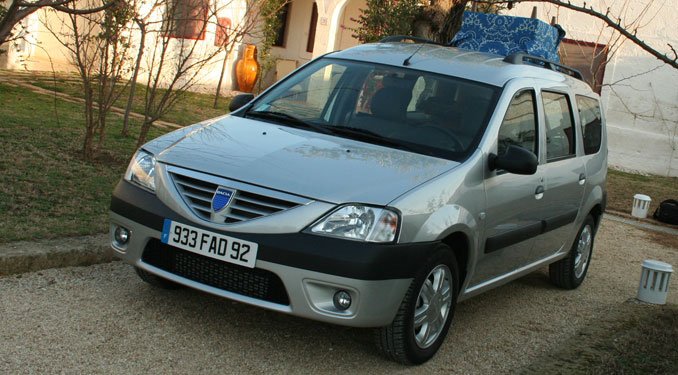 Teszt: Dacia Logan kombi 45