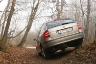 Teszt: Skoda Octavia 4X4 27