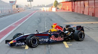 Harcra kész a Red Bull új autója