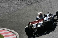 Räikkönen kinyírja a versenyautókat – videó 13