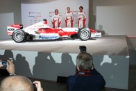 F1: A győzelem kapujában a Toyota