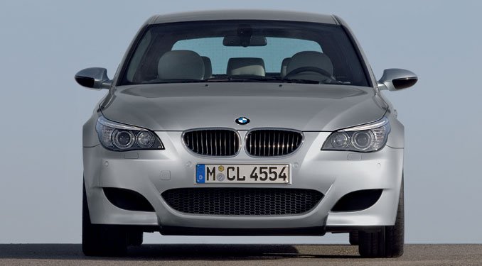 500 lóerős kombi a BMW-től 9