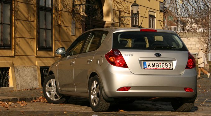 Teszt: Kia Ceed EX 1.6 53