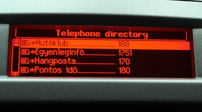 A telefonkönyvet is átveszi a mobilról