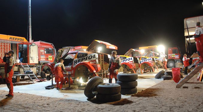 /Galeria/Dakar_2007/7_szakasz//Dakar_07_6_szak_1201_h06.jpg