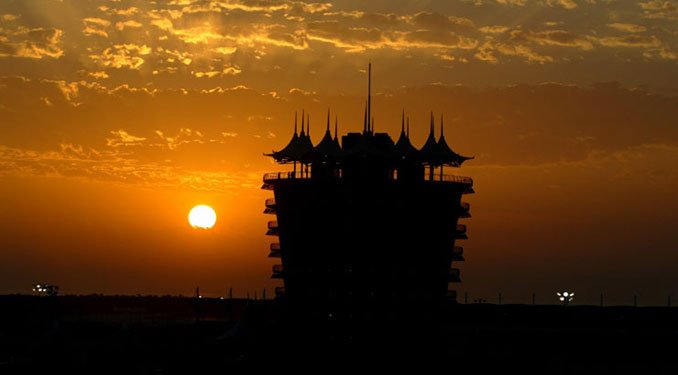 Bahrein beszáll a McLarenbe