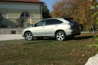 Teszt: Lexus RX 350 35