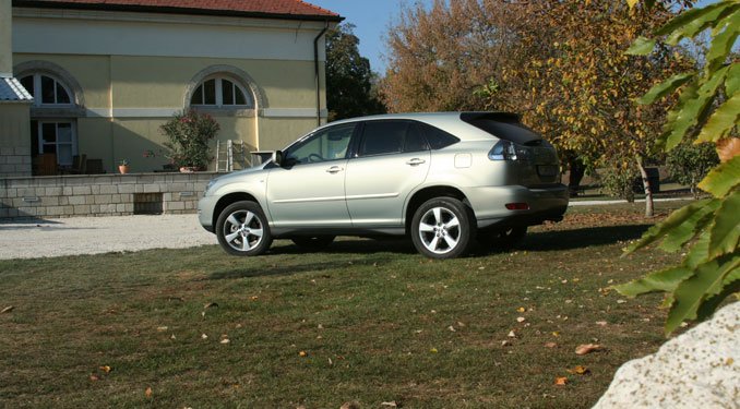 Teszt: Lexus RX 350 15