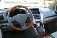 Teszt: Lexus RX 350 42