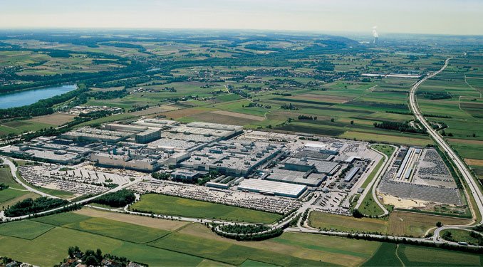 2316_21728_1000x700.jpg | Vezess | Vezess Dingolfing madártávlatból