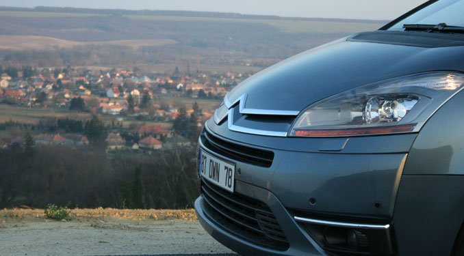 Teszt: Citroën C4 Picasso 2.0 HDi 19