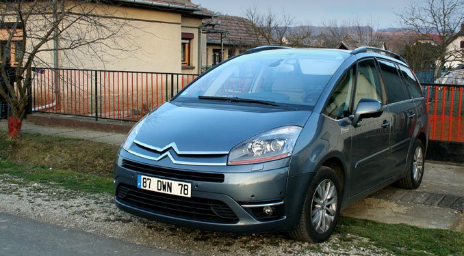 Teszt: Citroën C4 Picasso 2.0 HDi 24