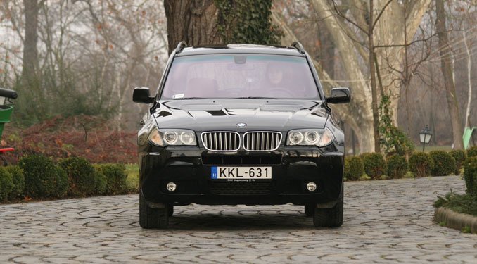 Teszt: BMW X3 3.0 SD 18