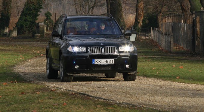 Teszt: BMW X3 3.0 SD 25