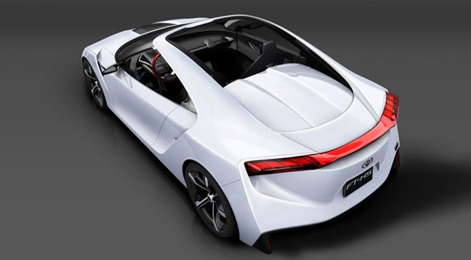 Két új hibriddel támad a Toyota