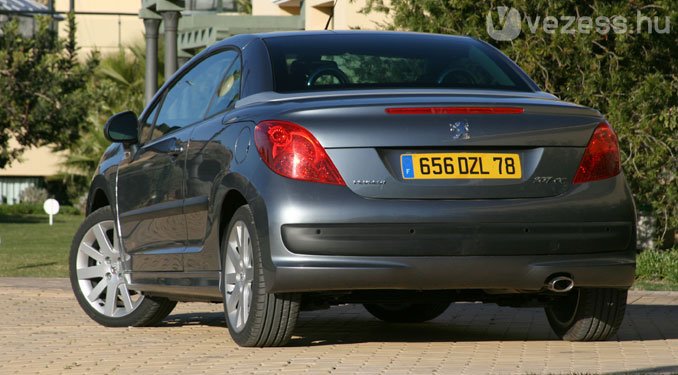 Vezettük: Peugeot 207 CC 43