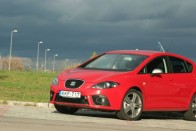 Teszt: SEAT Leon FR 42