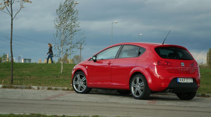 Teszt: SEAT Leon FR 22