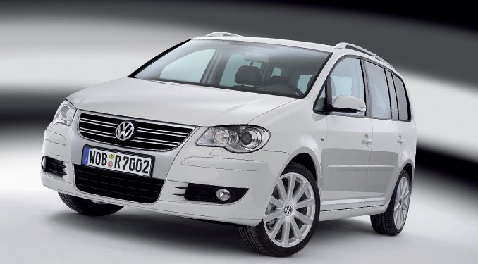 Száguldó VW Touran