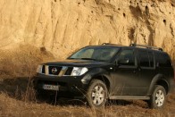 Teszt: Nissan Pathfinder 41