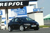 Vezettük: Új Honda Civic Type R 48