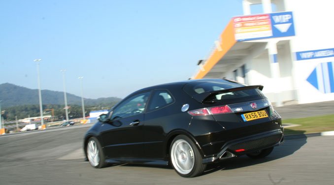 Vezettük: Új Honda Civic Type R 22