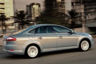 Új Ford Mondeo akár 220 lóerővel 16