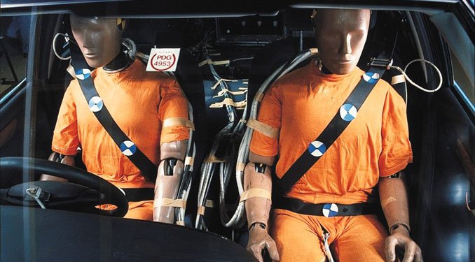 Életmentő biztonsági öv