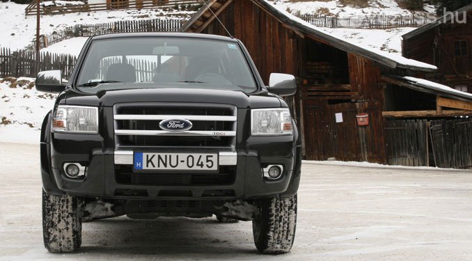 Vezettük: Ford Ranger 2,5 TDCi 24