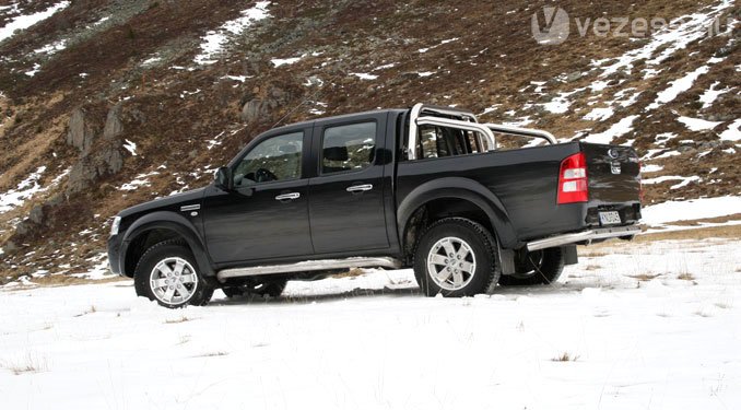 Vezettük: Ford Ranger 2,5 TDCi 37