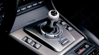 Lexus-váltót akar a BMW