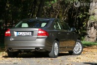 Teszt: Volvo S80 V8 39