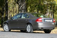 Teszt: Volvo S80 V8 41