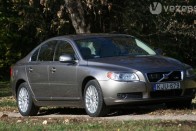 Teszt: Volvo S80 V8 44