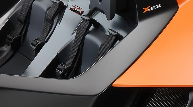 KTM autó motorosoknak 9