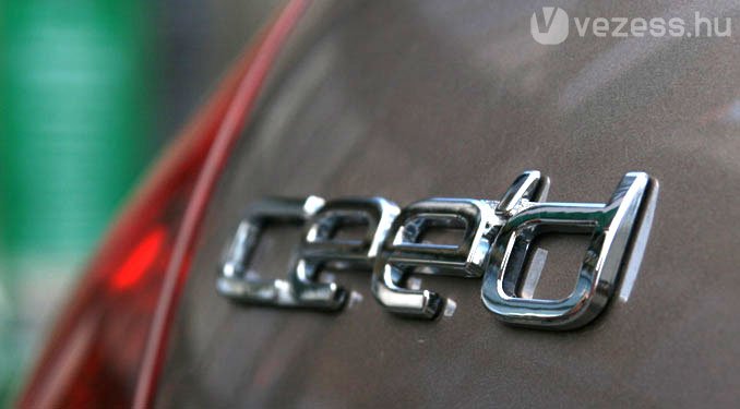 Teszt: Kia Ceed 1.6 CRDi EX 25