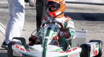 Michael Schumacher újra tesztelt