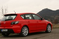 Teszt: Mazda3 MPS 40