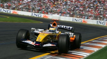 Briatore a gumiváltást hibáztatja