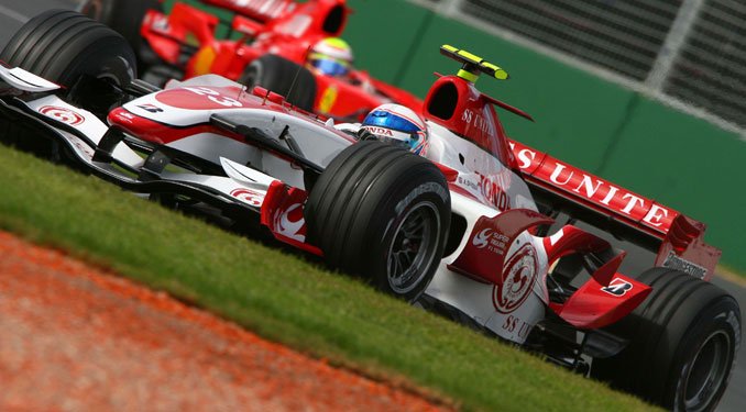 Célba ért, majd kórházba került