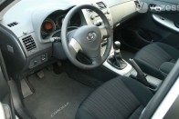 Teszt: Toyota Corolla 1.4 D-4D 44