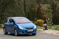 Vezettük: Opel Corsa OPC 38