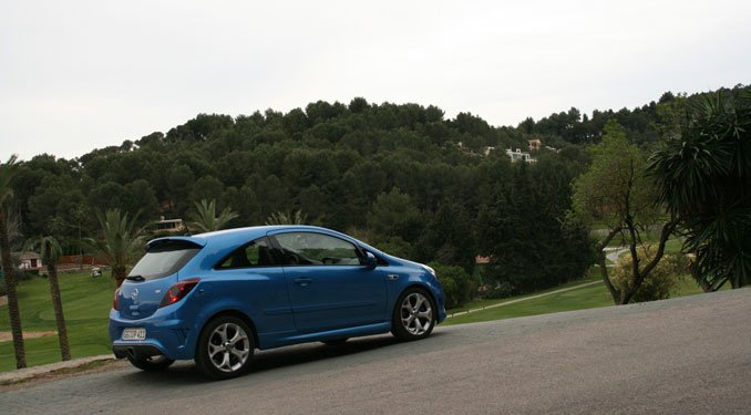 Vezettük: Opel Corsa OPC 17