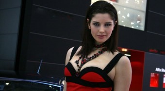 Csoki, csajok, világbéke