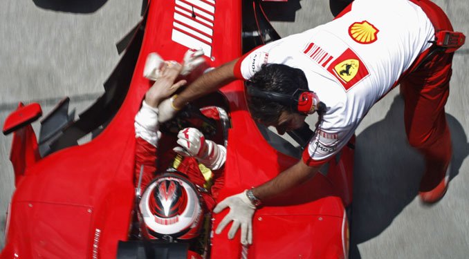 Padlólemezes hiszti