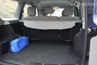 Teszt: Dacia Logan 1.4 MCV 48