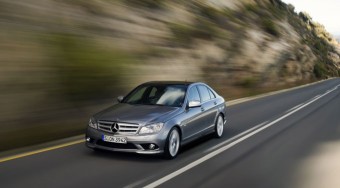 Alonsó kipróbálta az új Mercit - videó