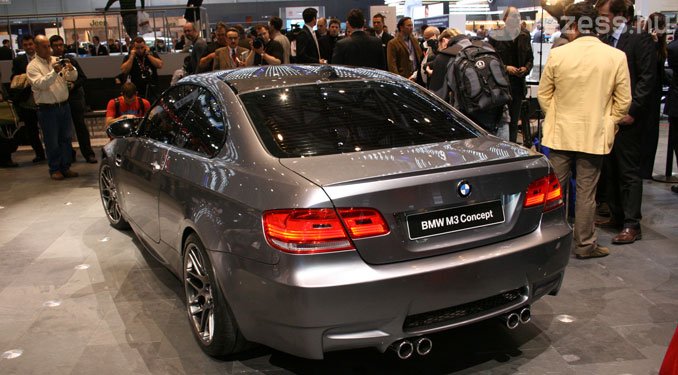 Év közepétől lesz szériában