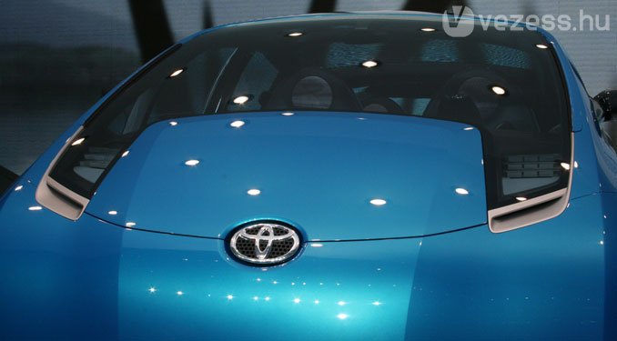 Toyota: nulla kibocsátás a cél