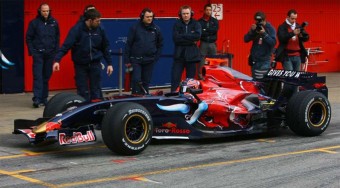 Egyelőre megúszta a Toro Rosso